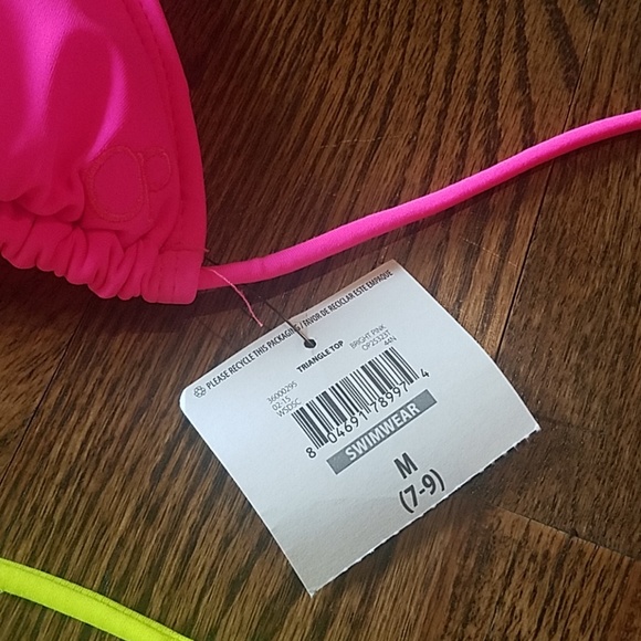 Swimsuit 🐩 - Picture 3 of 3